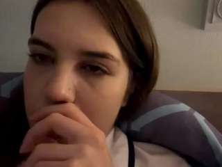 le modèle abbymenches est en webcam porno dans un show sur le site camsoda, il possède les tags suivants: brown eyes,cock rating,doggy style,erotic dance,facial piercings,flashing,no drinking,no smoking,skinny,striptease,teen 18,tiny tits,young adult,brown hair,hd
