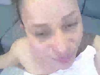 هذا النموذج مباشر الآن. alessia-diangelo