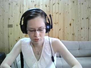 Emma live cam preview