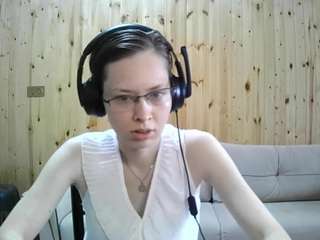 Emma live cam preview