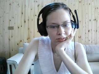 Emma live cam preview