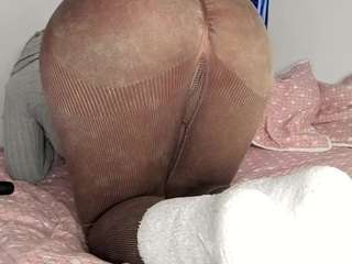hyunjooo live webcam show