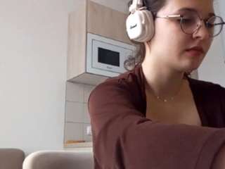nadineaysien