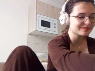nadineaysien webcam