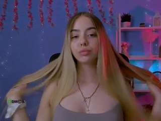 viola-sweet live webcam show