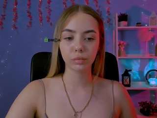 viola-sweet live webcam show