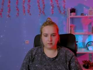 viola-sweet live webcam show