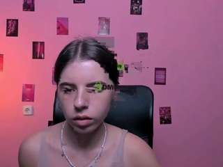 viola-sweet live webcam show