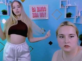 viola-sweet live webcam show