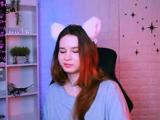 angie-foxy