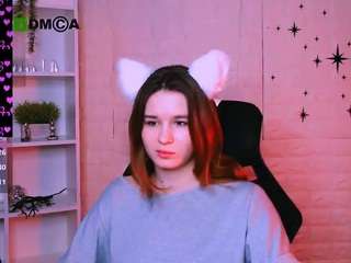 angie-foxy