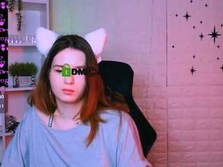 angie-foxy