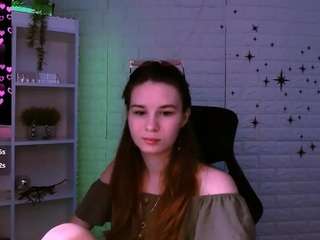 angie-foxy