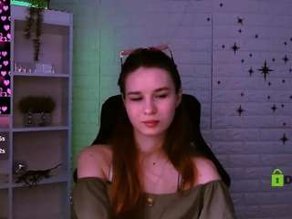 angie-foxy