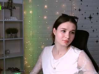 angie-foxy