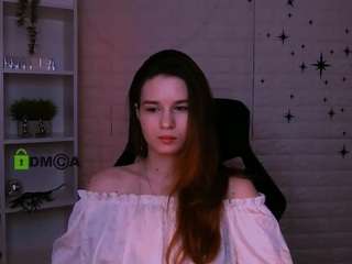 angie-foxy