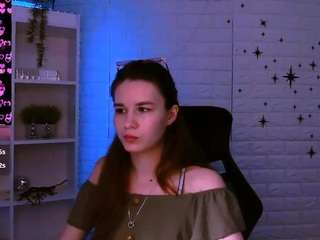 angie-foxy