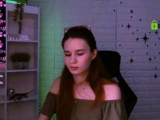 angie-foxy