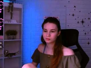 angie-foxy