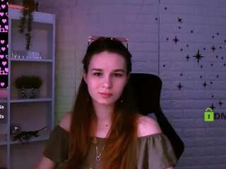 angie-foxy