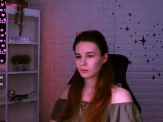 angie-foxy
