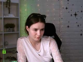 angie-foxy
