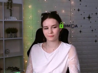 angie-foxy