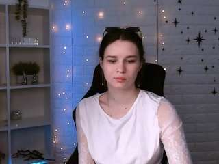angie-foxy