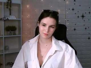 angie-foxy