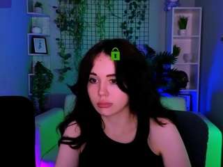 angie-foxy