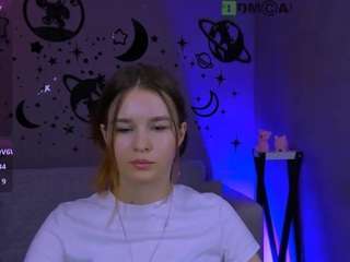 angie-foxy