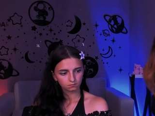 angie-foxy