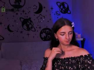 angie-foxy