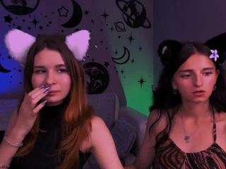 angie-foxy