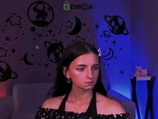 angie-foxy