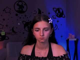 angie-foxy