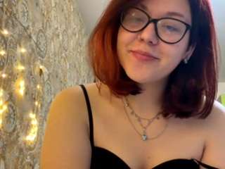 le modèle colbyfeneis est en webcam porno dans un show sur le site camsoda, il possède les tags suivants: amateur,shaved pussy,lush,natural,nature,no drinking,no smoking,orgasm,petite,pussy,red hair,sexy,skinny,handjob,small tits,spank,squirt,squirter,strip,tattoos