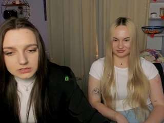 cristin-kisses webcam