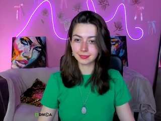 cristin-kisses