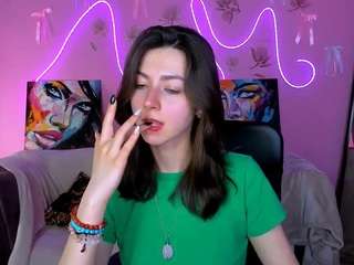 cristin-kisses