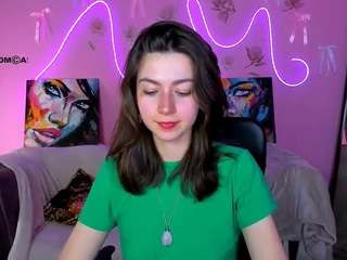 cristin-kisses