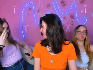 cristin-kisses webcam