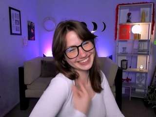 cristin-kisses