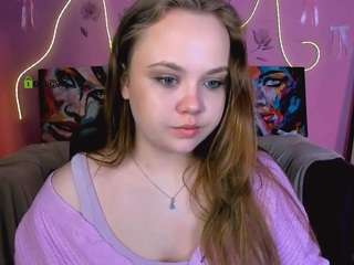 cristin-kisses