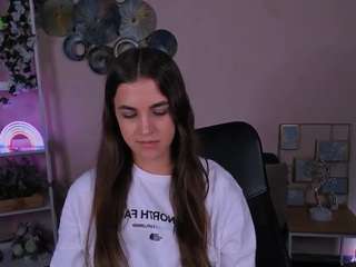 cristin-kisses