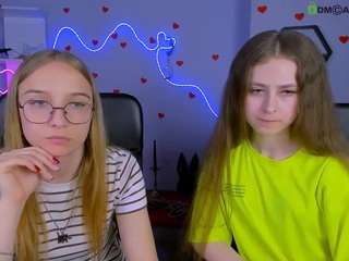 le modèle cristin-kisses est en webcam porno dans un show sur le site camsoda, il possède les tags suivants: ahegao,blue eyes,cock rating,drinking,foot fetish,lovense,sexting,skinny,smoking,spanking,teen 18,toys,young adult,blonde hair,hd,small tits