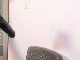 dulce-charm's CamSoda show and profile