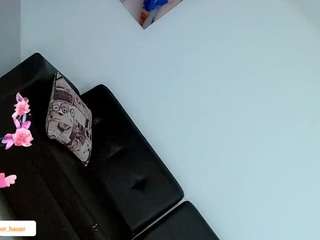 Live cam show with Thiana_Boom