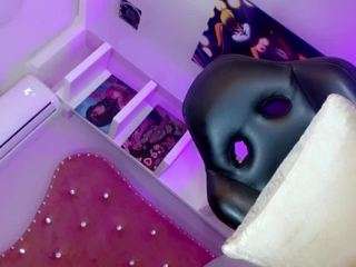 Gaby_sexy_doll_ts