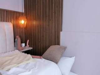 hayamili live webcam show